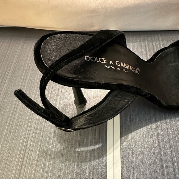 Dolce & Gabbana strappy black velvet slingback heels w/ sequin flowers, size 9 - Picture 10 of 14